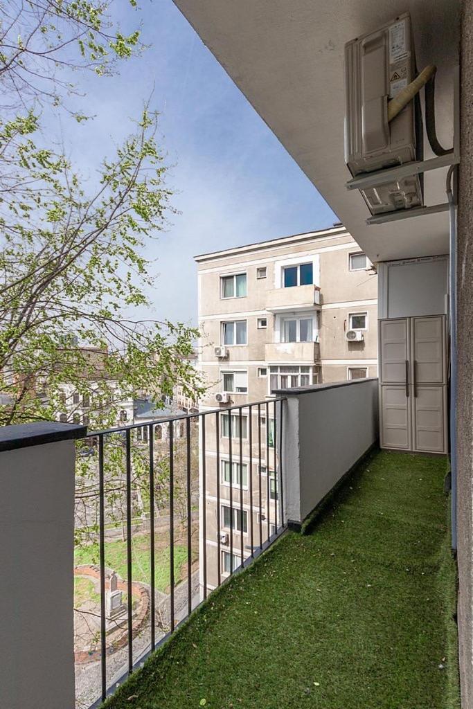 Cellini Apartment Bucharest Exterior photo